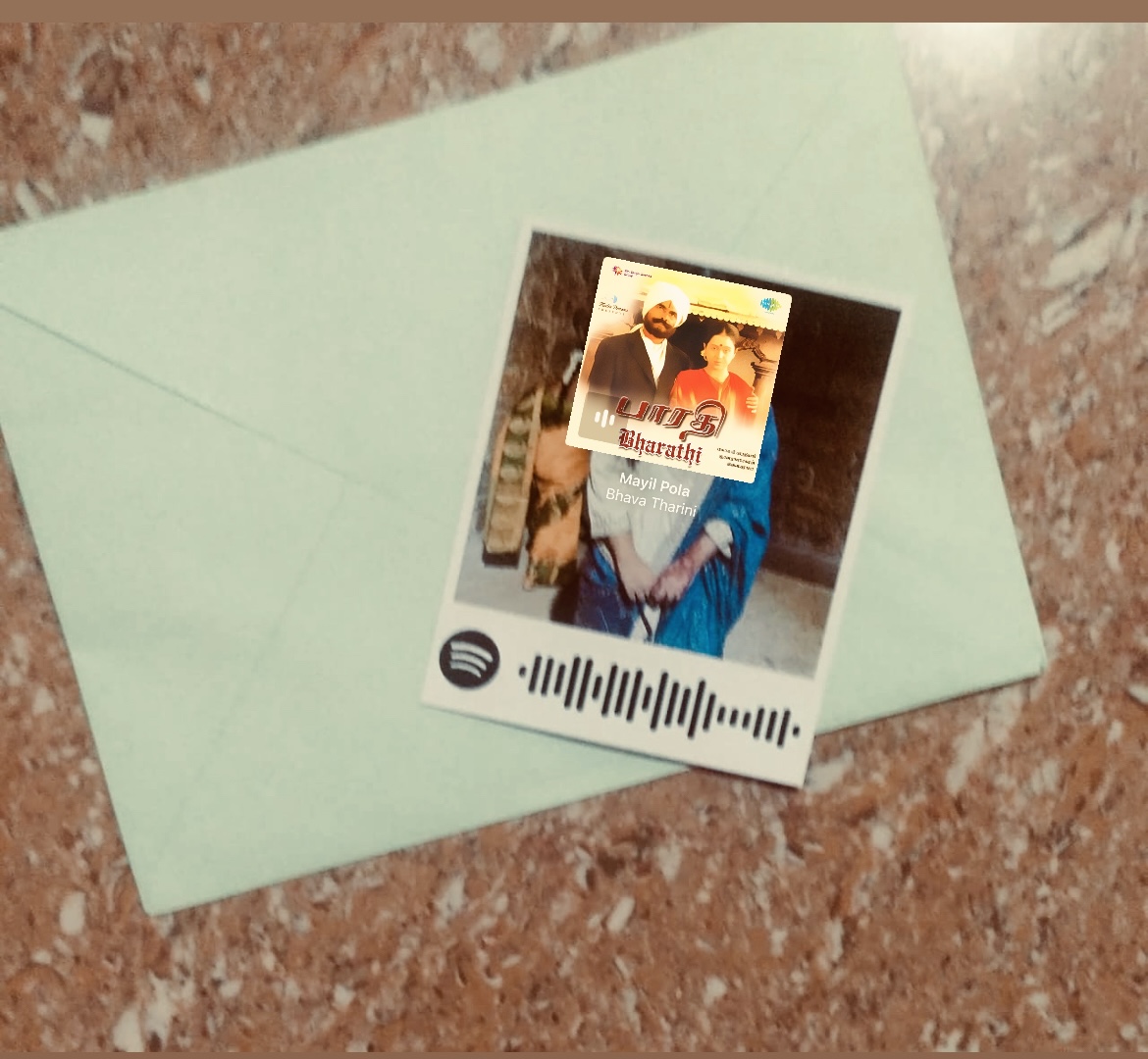 Polaroid with song code🎼